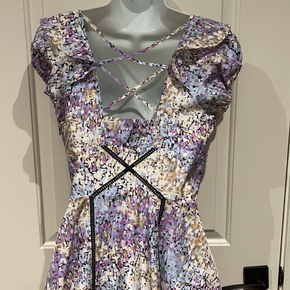 Dress - Picture 4 of 4